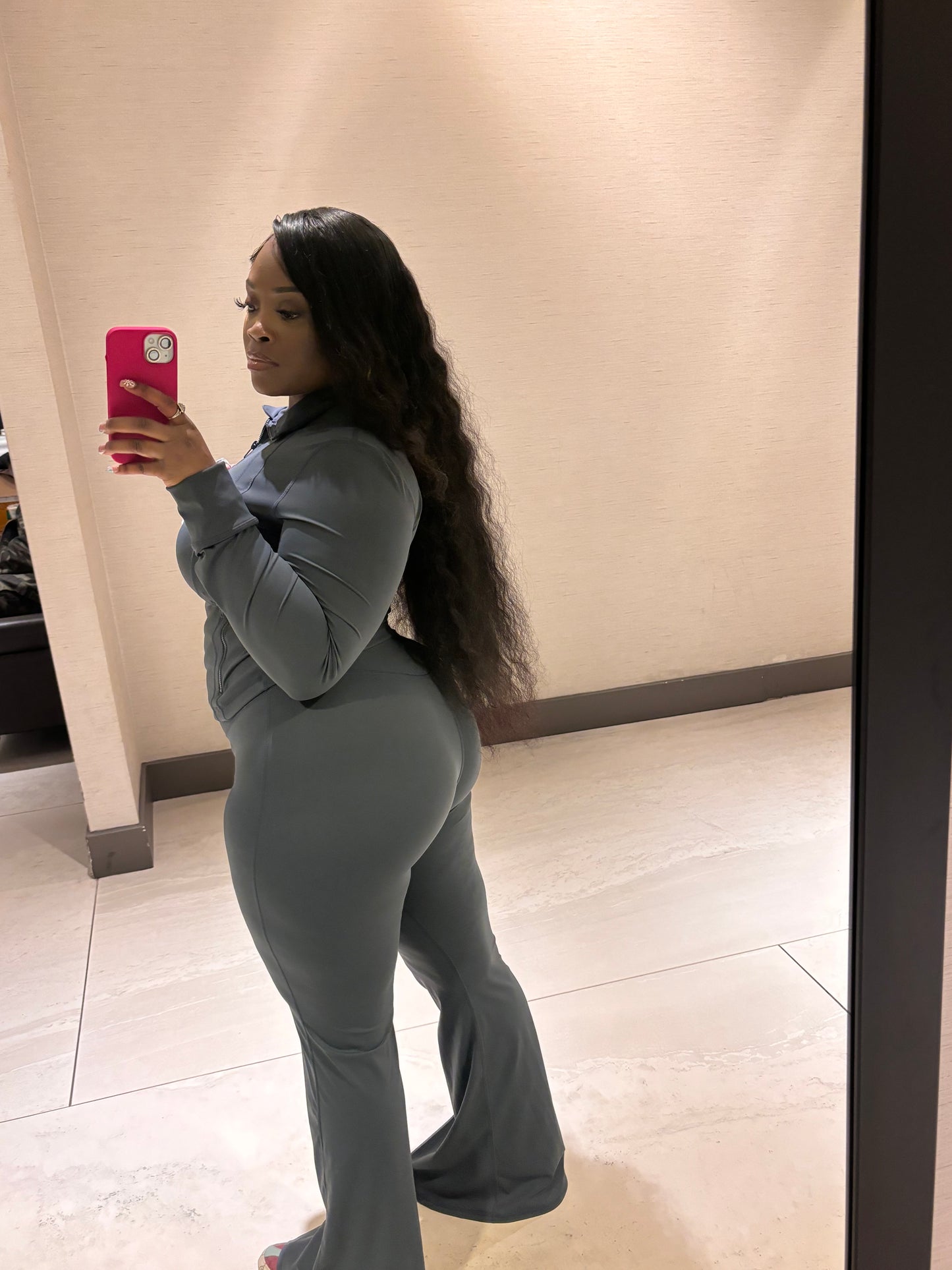 Shade of grey (“Two piece tracksuit”)